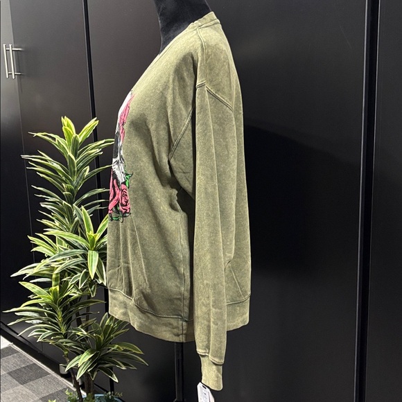 U.S. Vintage Fleece lined pullover sweatshirt, skull & raised roses,washed olive - Picture 3 of 9